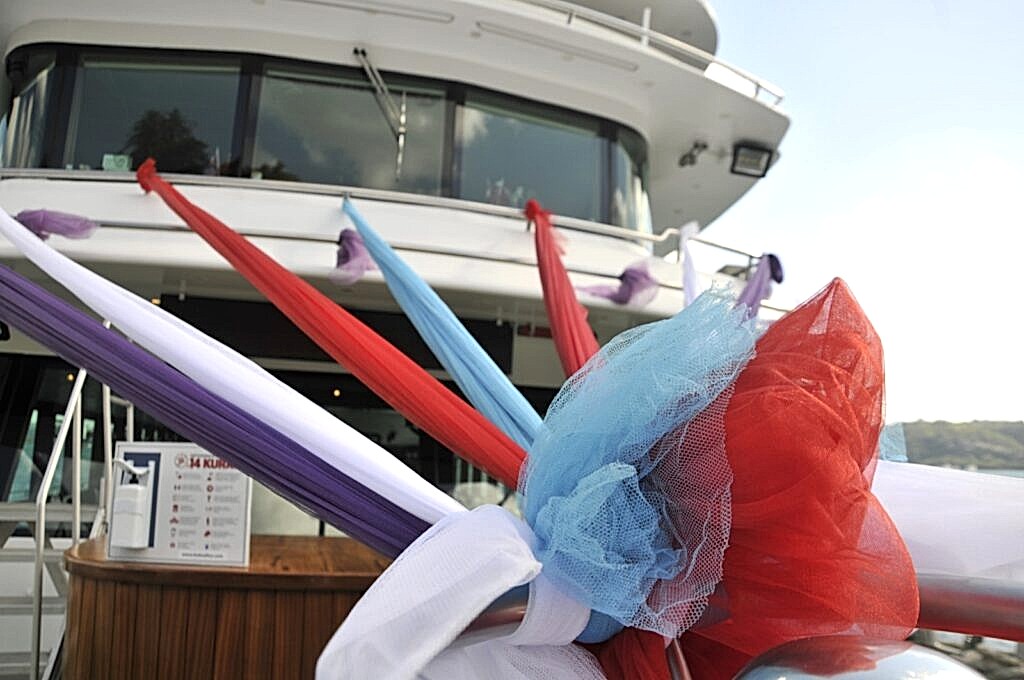 tekne düğünü süslemesi