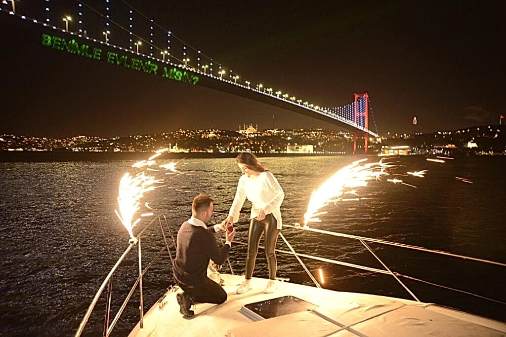 Yatta Evlilik Teklifi